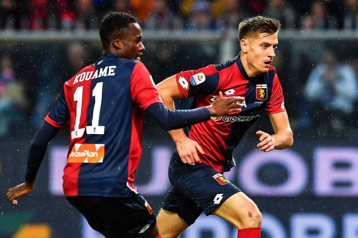 那不勒斯冲刺阶段再遭质疑，志在西甲名次提升，引发热议，身体对抗强度拉满